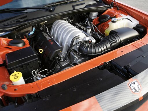 Двигатель Challenger V8